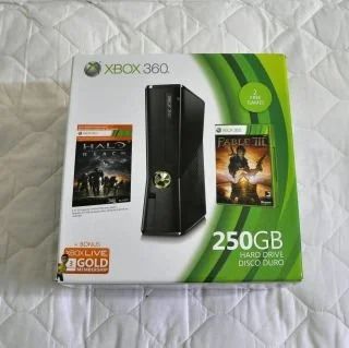 Лот: 10836972. Фото: 1. Xbox 360 slim 250gb Freeboot(запуск... Консоли