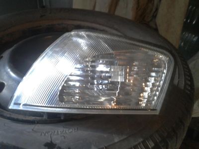 Лот: 3221572. Фото: 1. Габариты Nissan Wingroad. Оптика и освещение