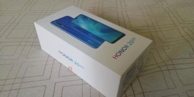 Лот: 16246441. Фото: 1. Honor 20 Lite. Смартфоны
