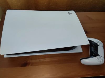 Лот: 20023364. Фото: 1. Sony Playstation 5 Digital Edition... Игровые приставки, консоли