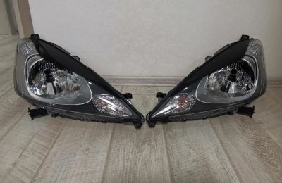 Лот: 20870755. Фото: 1. Фары Honda fit GE 6-9 комплект... Оптика и освещение