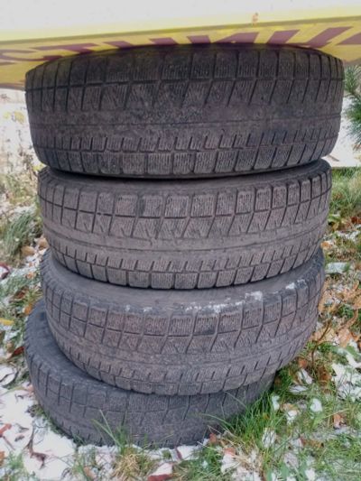 Лот: 14838583. Фото: 1. Bridgestone blizzak. Шины