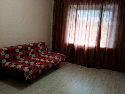 Лот: 7538574. Фото: 1. Сдам 1-комнатную квартиру на 60... Квартиры, студии