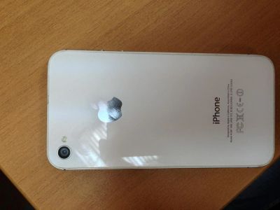 Лот: 3171465. Фото: 1. iPhone 4S white. Смартфоны