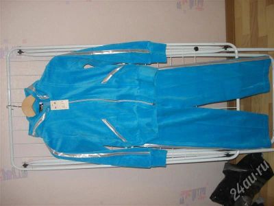 Лот: 495445. Фото: 1. Детский велюровый костюм. Другое (дети растут)