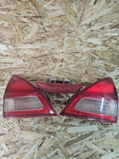 Лот: 24326309. Фото: 1. Стоп сигналы Nissan Wingroad. Кузов