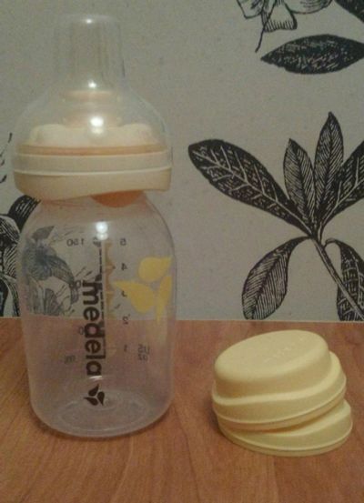 Лот: 7580173. Фото: 1. Бутылочка Medela с соской Calma... Всё для кормления