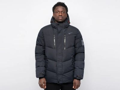 Лот: 24975674. Фото: 1. Куртка зимняя Nike. Верхняя одежда