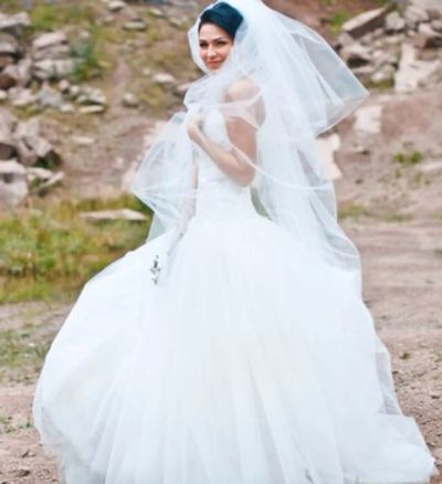 Лот: 4885666. Фото: 1. Шикарное свадебное платье. Другое (свадебная мода)