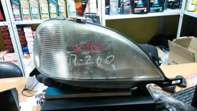 Лот: 6740320. Фото: 1. Фара правая Mercedes ML W163. Оптика и освещение