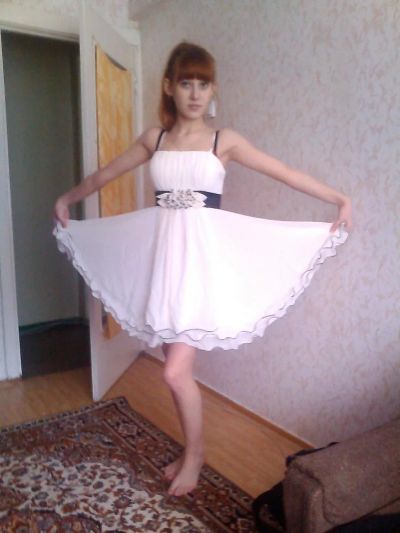 Лот: 4106764. Фото: 1. выпускное/вечернее платье. Платья
