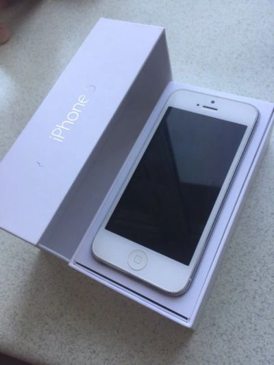 Лот: 11046253. Фото: 1. Продам iPhone 5-32gb. Смартфоны