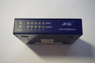 Лот: 4044422. Фото: 1. switch 5 портов 10/100. Маршрутизаторы (роутеры)