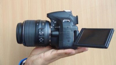 Лот: 6844977. Фото: 1. Зеркальная камера Nikon D5200... Цифровые зеркальные