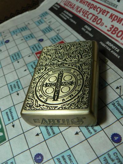 Лот: 6403794. Фото: 1. Расписная зажигалка под Zippo. Зажигалки, спички, пепельницы