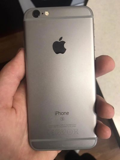 Лот: 15102441. Фото: 1. iPhone 6S 16GB. Смартфоны