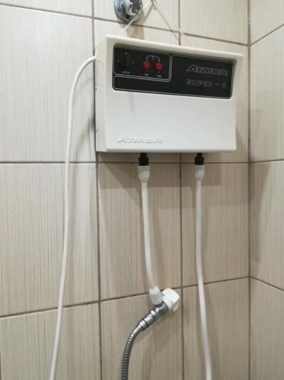 Лот: 11725586. Фото: 1. Водонагреватель проточный аренда. Другие (прокат и аренда)