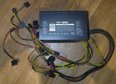 Лот: 20353797. Фото: 1. Блок питания AeroCool VP-650 650W. Корпуса, блоки питания