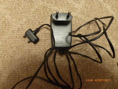 Лот: 3249157. Фото: 1. Зарядное устройство для Sony Ericsson. Зарядные устройства, блоки питания, адаптеры сетевые для смартфонов