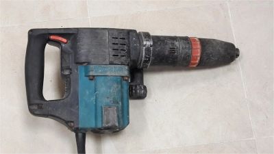 Лот: 11070719. Фото: 1. Отбойный молоток Makita HM 1202C... Электроинструмент