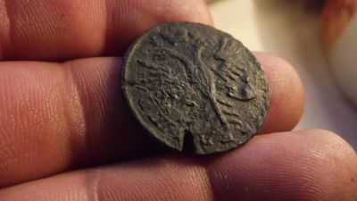 Лот: 10964523. Фото: 1. Хорошая рельефная денга 1731 года... Россия до 1917 года