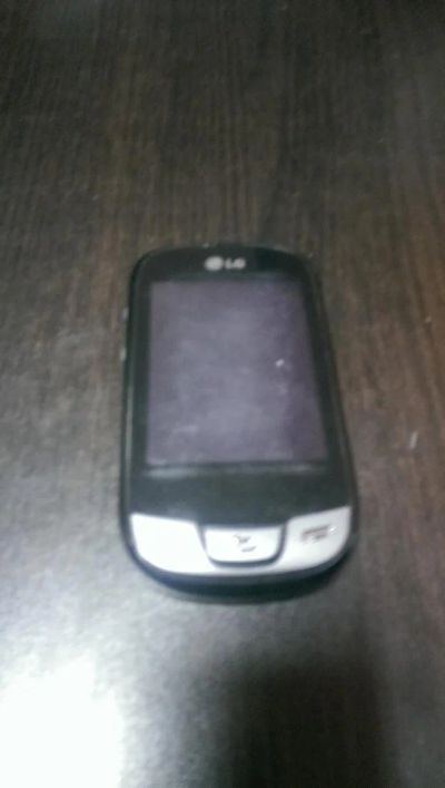 Лот: 6184278. Фото: 1. Продам телефон LG-T 510! Цвет... Кнопочные мобильные телефоны