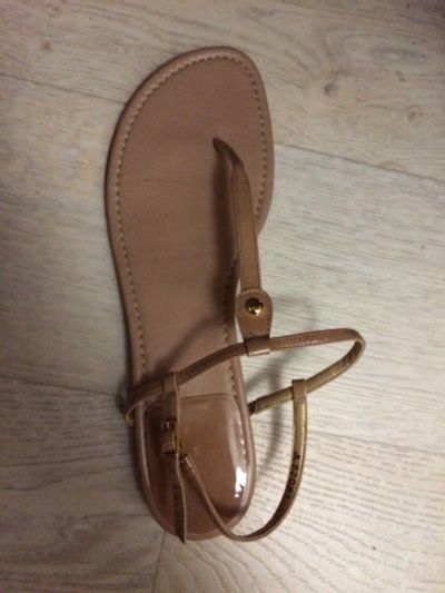 Лот: 6221642. Фото: 1. Босоножки Stuart Weitzman. Босоножки