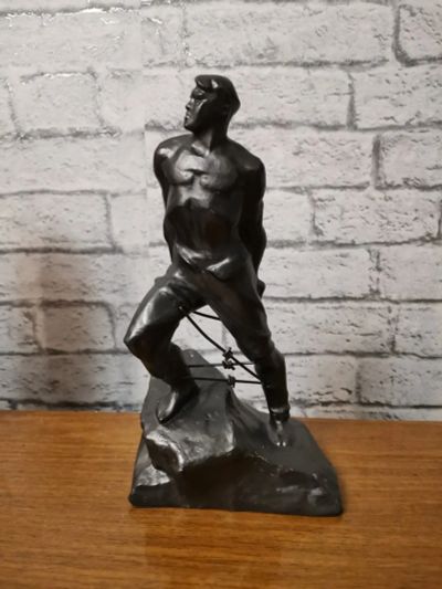 Лот: 18957942. Фото: 1. Скульптура Муса Джалиль, силумин... Скульптуры