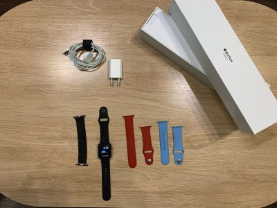 Лот: 17050706. Фото: 1. Apple Watch series 3 38мм, оригинальные. Смарт-часы, фитнес-браслеты, аксессуары