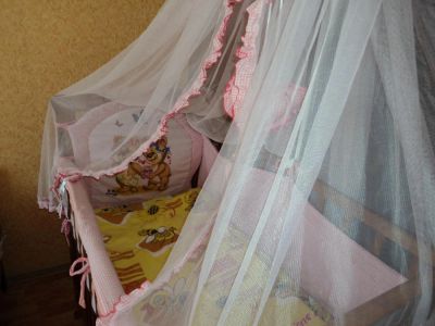 Лот: 4043031. Фото: 1. детская кровать-маятник. Детские кровати и кроватки