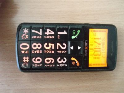 Лот: 16836974. Фото: 1. Сотовый телефон TEXET TM-B100. Кнопочные мобильные телефоны