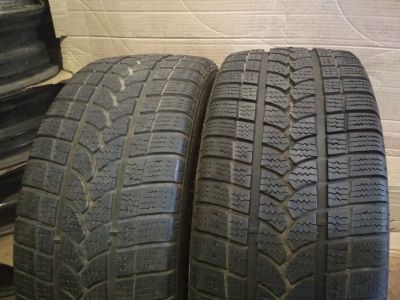 Лот: 15894854. Фото: 1. 215/45R17 91V Tigar Winter - 2... Шины