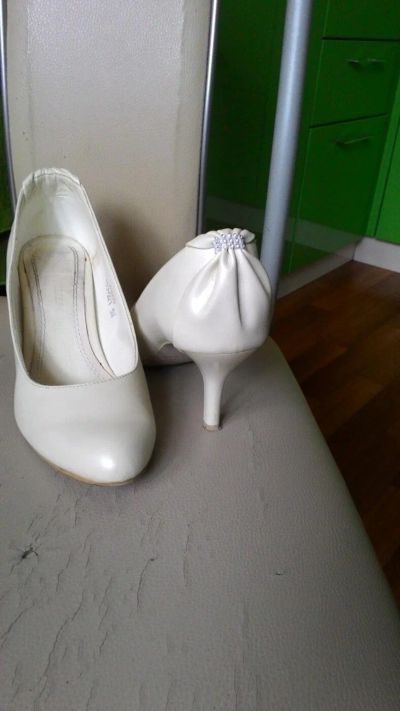 Лот: 9885568. Фото: 1. Свадебные туфли. Туфли для невесты