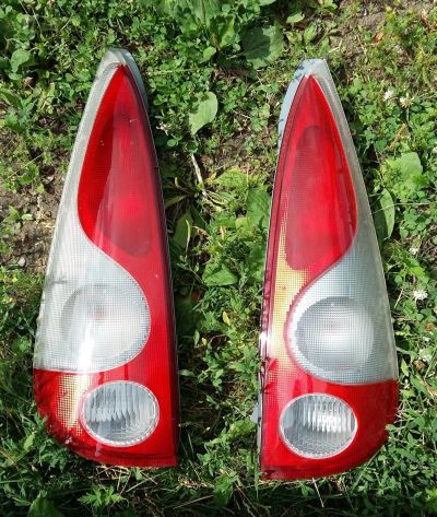 Лот: 17886581. Фото: 1. Стопы Toyota Funcargo. Оптика и освещение