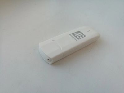 Лот: 14764359. Фото: 1. 3g/4g модем huawei E3272(рaбoтaет... Беспроводные модемы