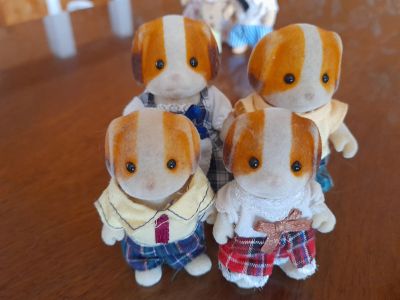 Лот: 19134647. Фото: 1. Семья собачек Sylvanian Families. Куклы и аксессуары