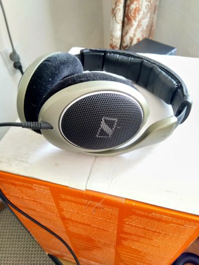 Лот: 20743428. Фото: 1. Наушники Sennheiser HD 595. Наушники, гарнитуры