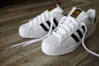 Лот: 9326032. Фото: 1. Кеды Adidas SuperSTAR. Кеды, кроссовки, слипоны