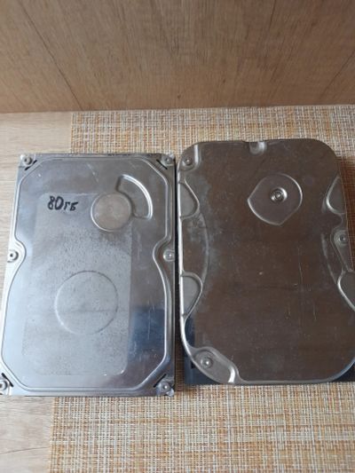 Лот: 19573672. Фото: 1. 2 жёстких диска. Жёсткие диски (HDD)