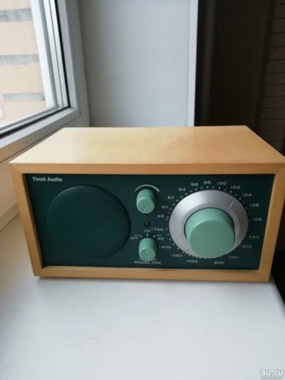 Лот: 12797943. Фото: 1. Радиоприемник Tivoli Audio Model... Тюнеры, радиоприёмники