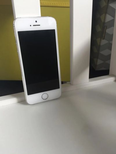 Лот: 8098981. Фото: 1. iphone 5s 16gb. Смартфоны