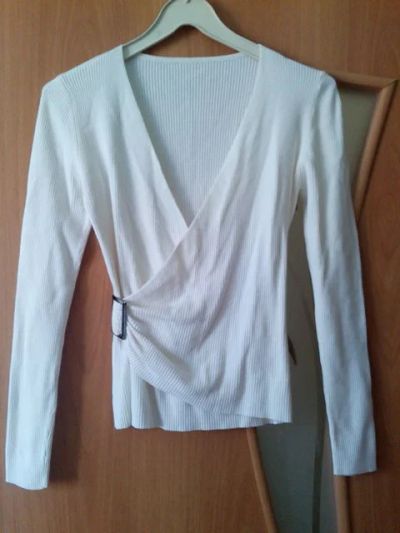 Лот: 6469463. Фото: 1. Кофточка,кофта белая-46р. Свитеры, толстовки, худи