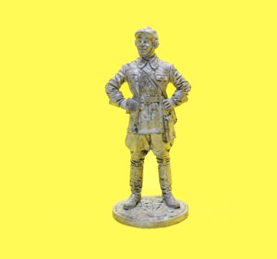 Лот: 18939717. Фото: 1. Оловянный солдатик памяти ВОВ... Скульптуры