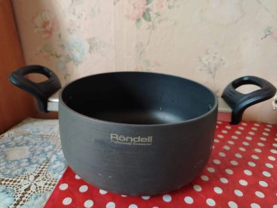 Лот: 25522864. Фото: 1. Кастрюля Rondell б/у 3 л, без... Кастрюли