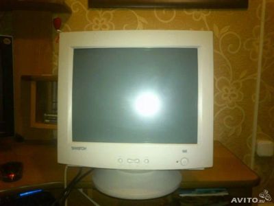 Лот: 3598745. Фото: 1. Монитор Samtron 56E. ЭЛТ-мониторы