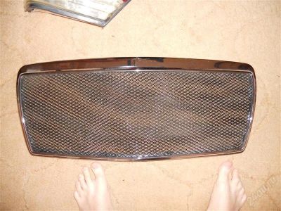 Лот: 2357033. Фото: 1. Решётка радиатора mercedes w124. Кузов