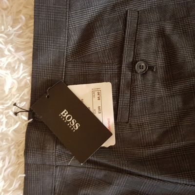 Лот: 12305535. Фото: 1. Брюки Hugo Boss. Брюки, джинсы, шорты
