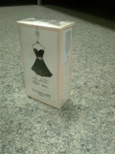 Лот: 2867013. Фото: 1. Guerlain La Petite Robe Noire... Женская парфюмерия