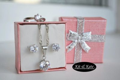 Лот: 5033425. Фото: 1. набор Swarovski Кольцо, кулон... Цепочки