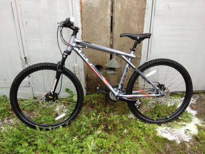 Лот: 3009790. Фото: 1. GT Avalanche 1.0 disc, размер... Велосипеды